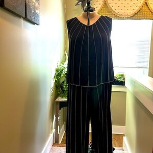 NWT KOZAN Elegant Black Striped Women's 2 piece set.
